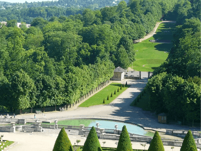 Terrace restaurant in the Parc de Saint-Cloud