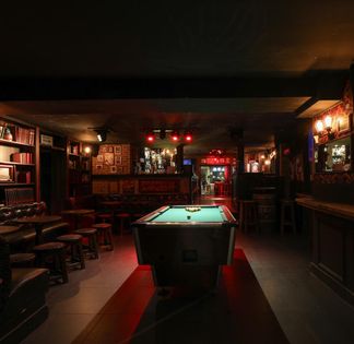 Pub spacieux à Cannes – Pour événements près de la Croisette