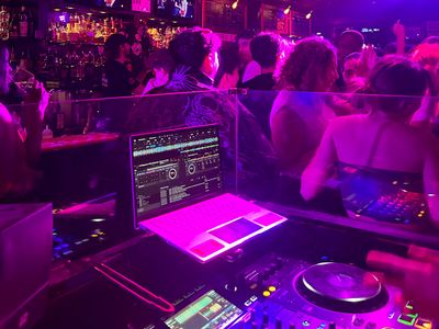 Spacious Pub in Cannes for Events Near the Croisette