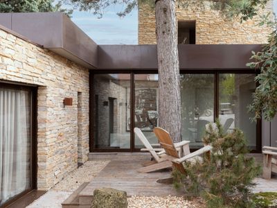 Contemporary villa with view over Lyon