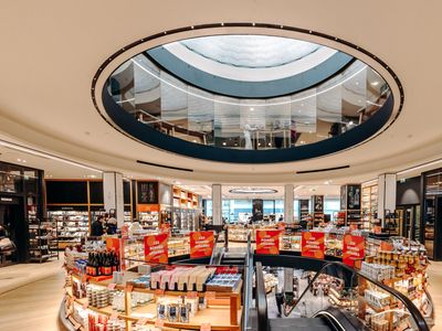 Exclusive Paris Event Space Under Magnificent Dome | French Art de Vivre