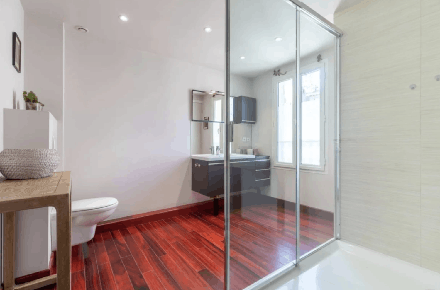 Spacious 1-Bedroom Cannes Flat Steps from Croisette
