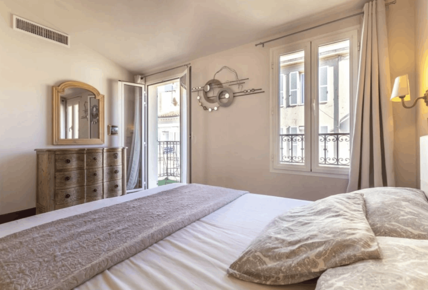 Spacious 1-Bedroom Cannes Flat Steps from Croisette