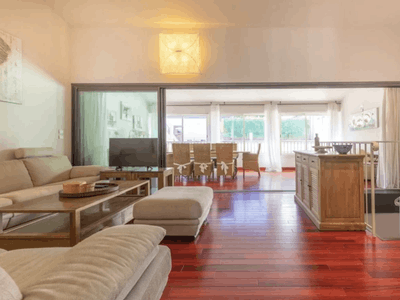 Spacious 1-Bedroom Cannes Flat Steps from Croisette