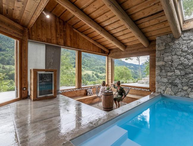 Luxury Chalet in Les Villards-sur-Thônes with Mountain View & Pool