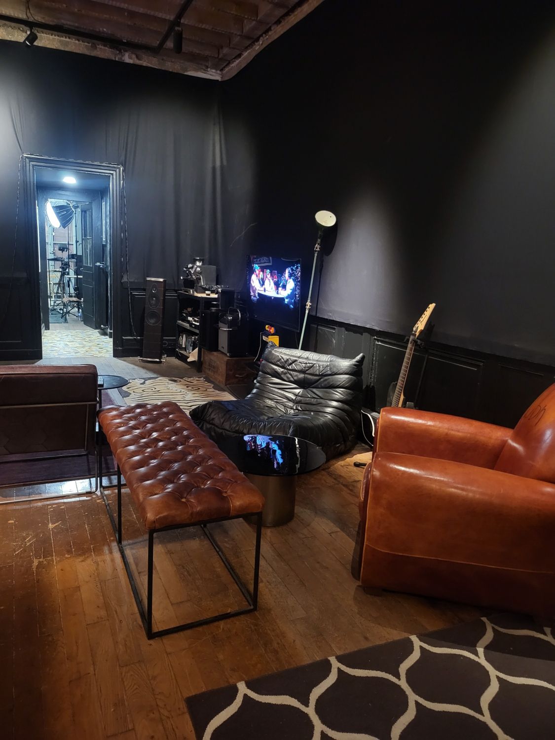 Unique studio in Lyon for content production