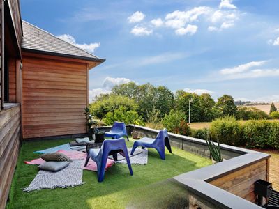 Wooden house in the countryside with a modernist atmosphere