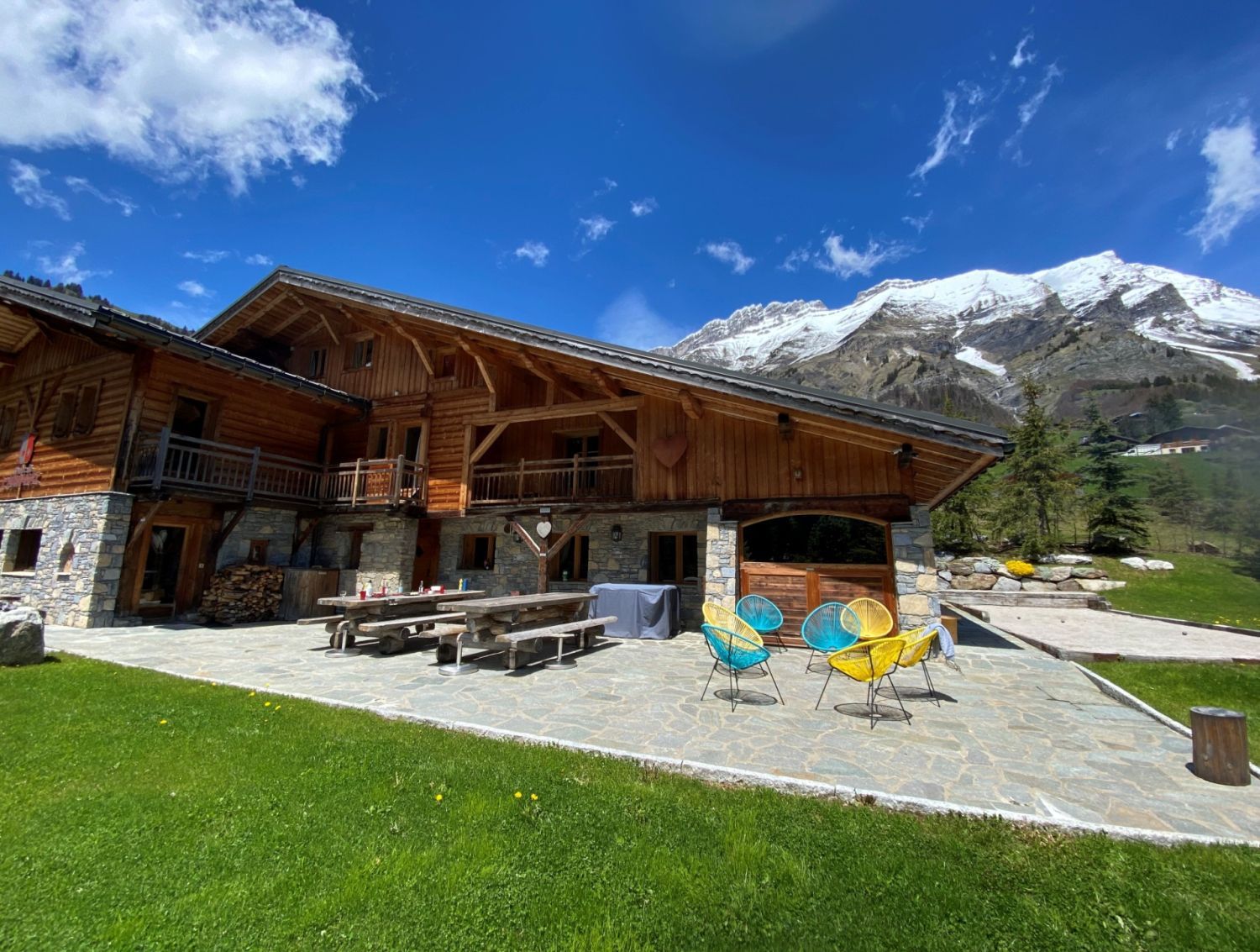 Chalet de caractère avec une grande capacité d'accueil
