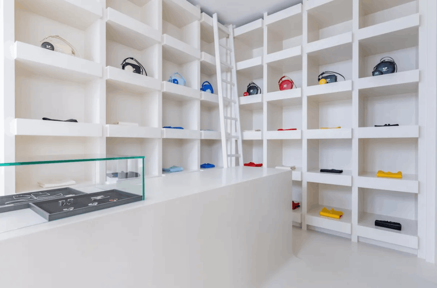 63 m² Pop-Up Store Rental in Le Marais for Events & Productions
