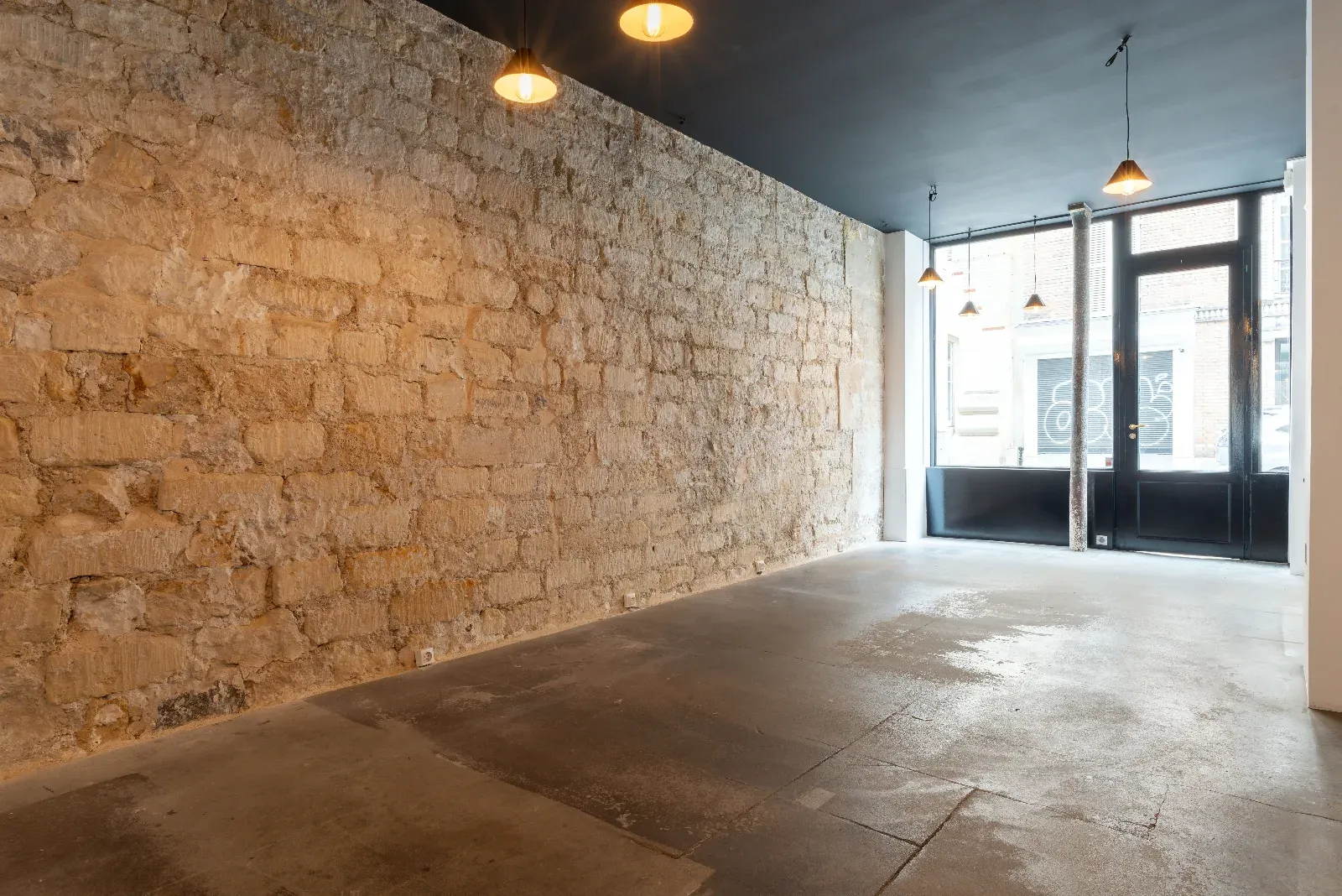 Pop-Up Store Venue in Le Marais for Events & Exhibitions