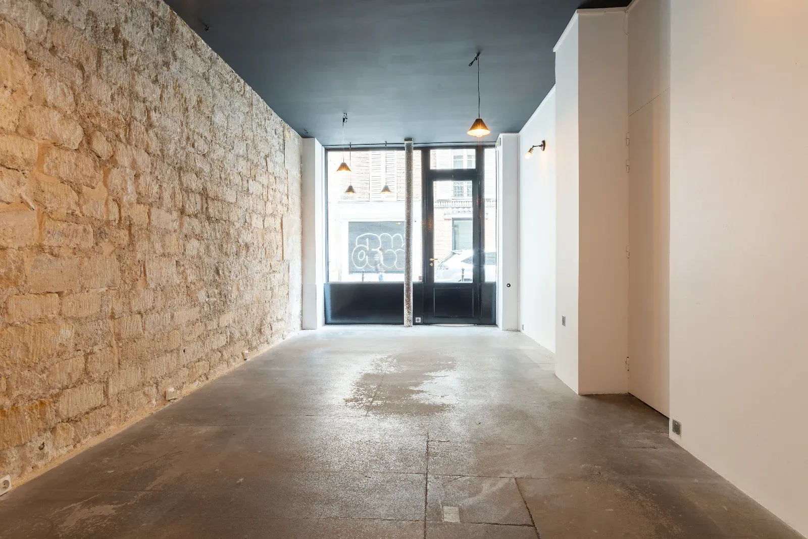 Pop-Up Store Venue in Le Marais for Events & Exhibitions