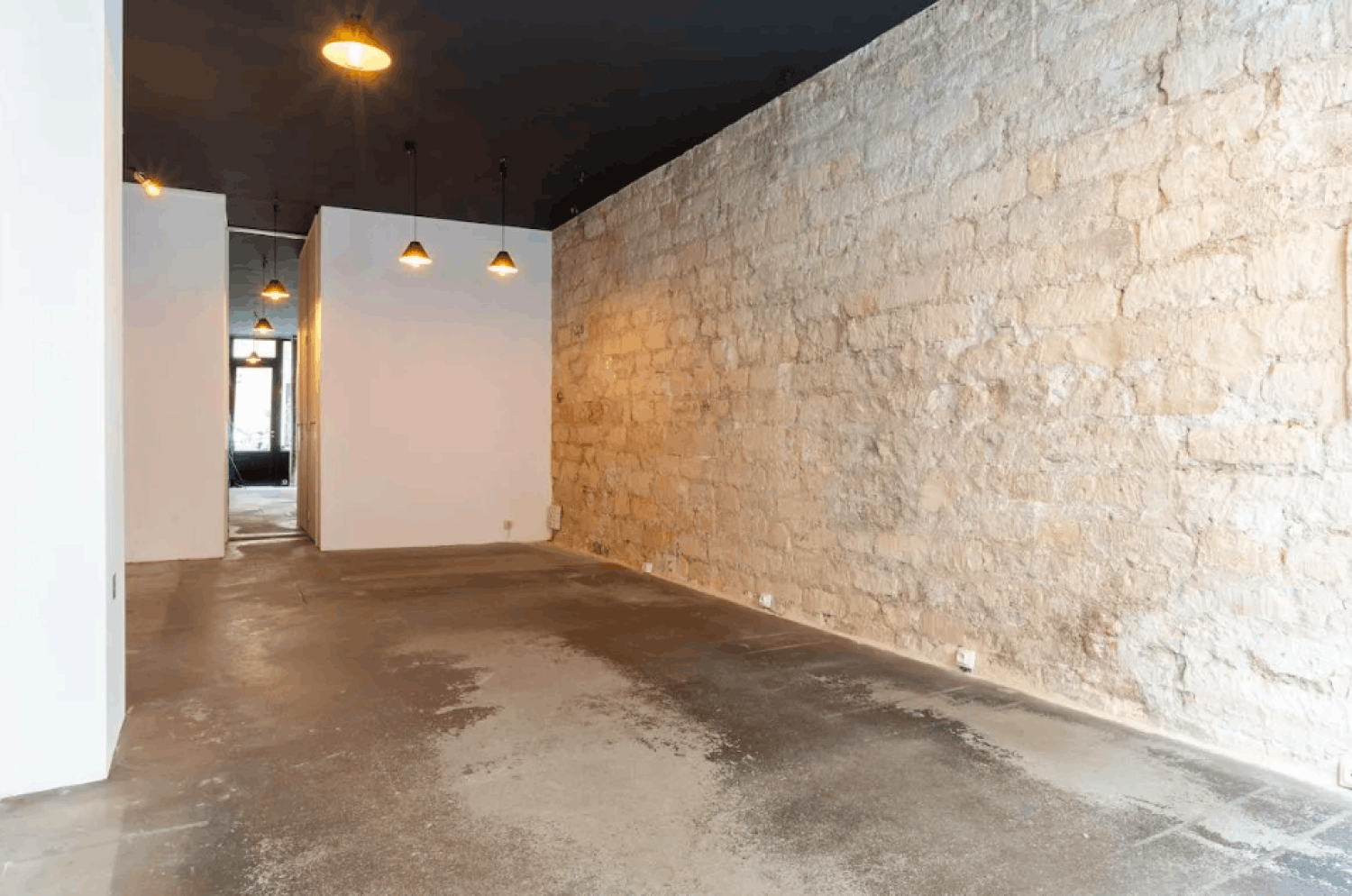Pop-Up Store Venue in Le Marais for Events & Exhibitions