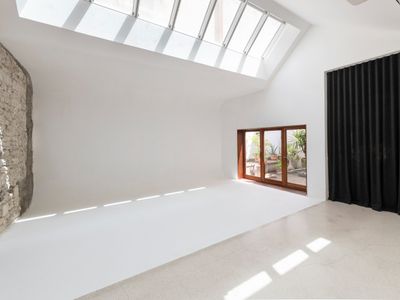 Expérience unique dans un espace contemporain à Arles