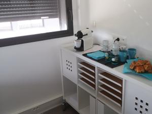 Bright Meeting Room for 8-10 People in Éguilles