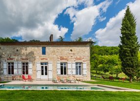 House of character at the gates of Agen