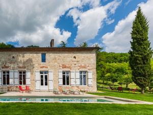House of character at the gates of Agen