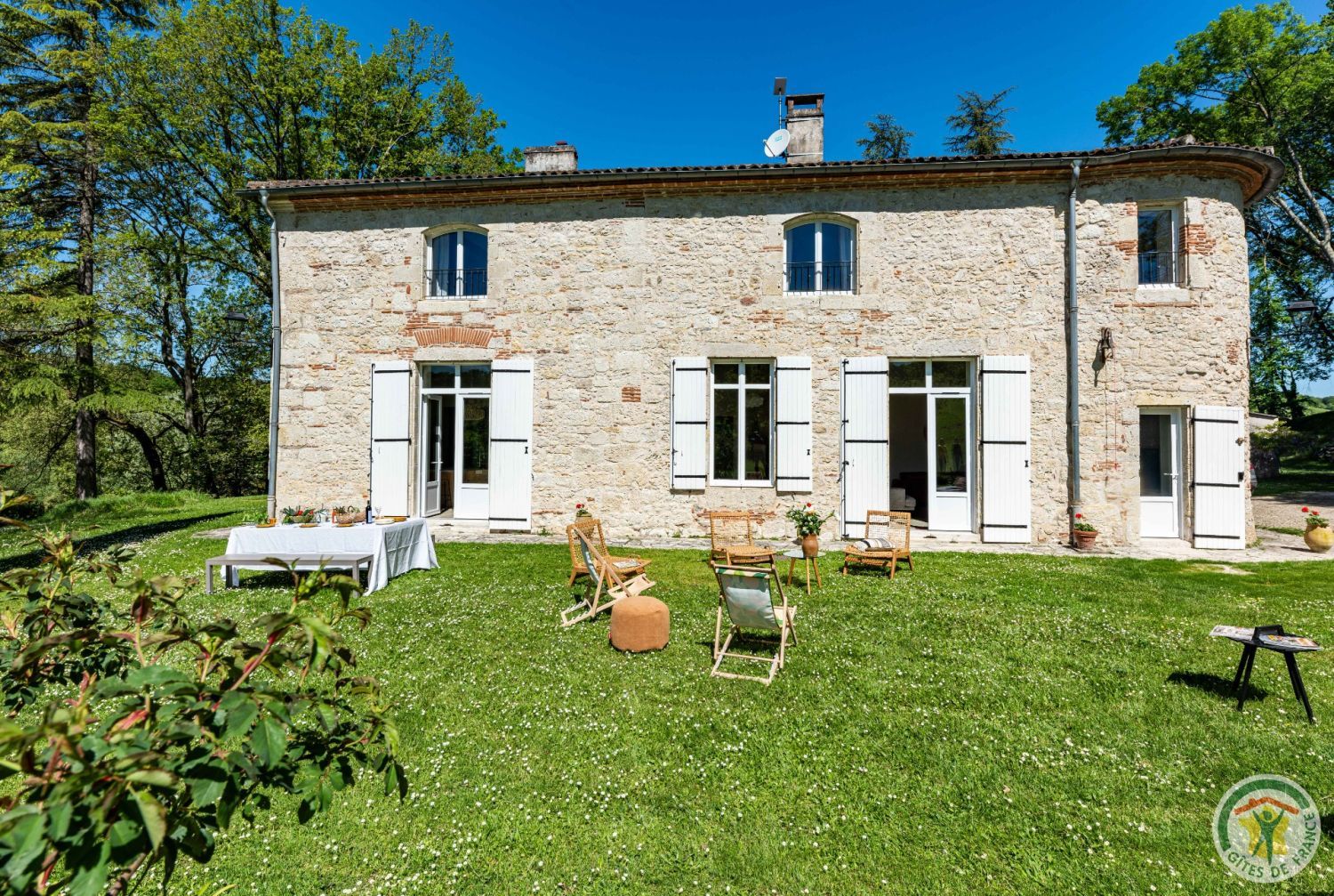 House of character at the gates of Agen