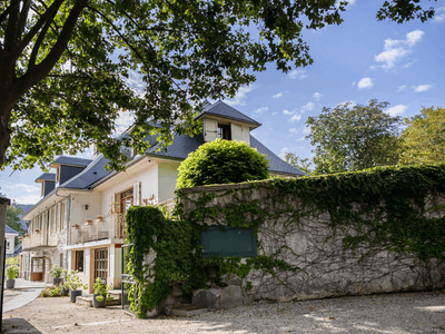 Exceptional estate in the middle of the Savoie mountains
