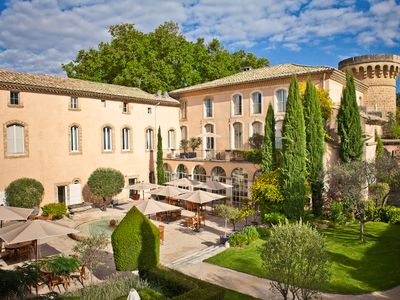 Château - An Eco-Responsible Haven of Peace in the Heart of Provence