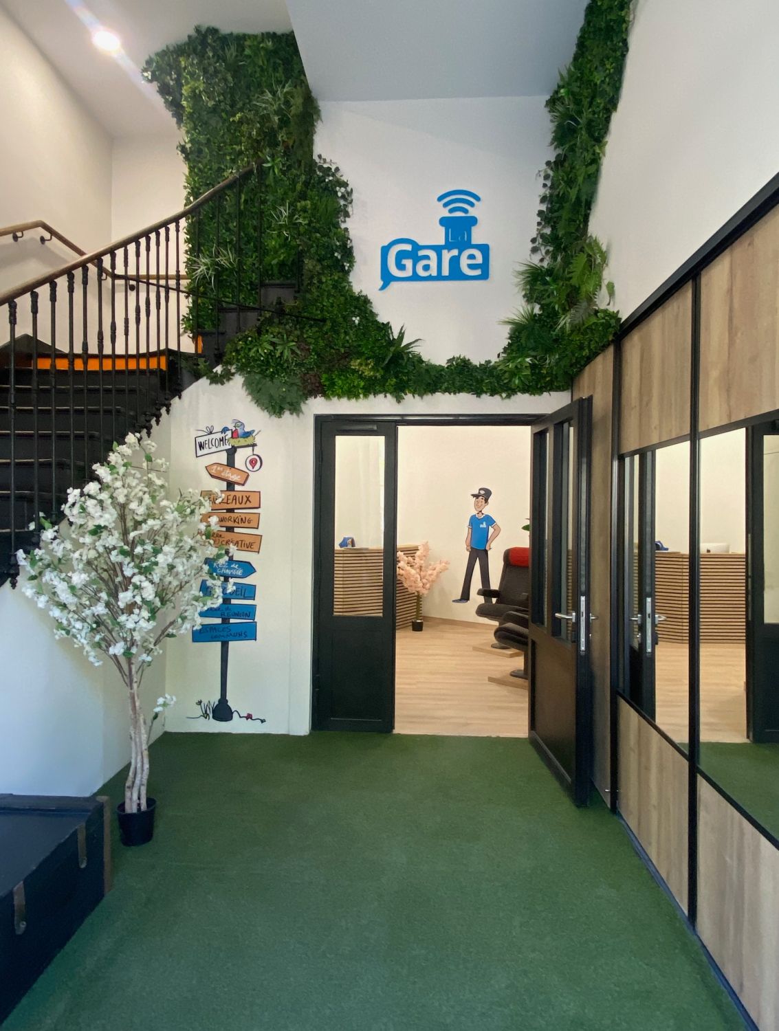 Transit office - Aquitaine