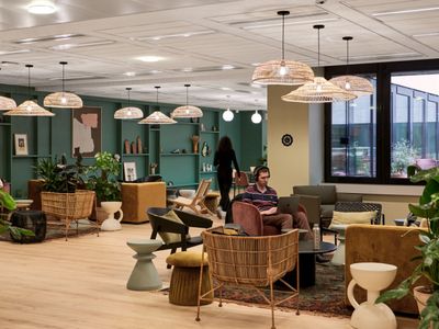 Elegant Event Venue Near Opéra Garnier with Terraces in Paris