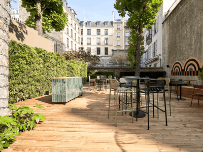 Elegant Private Mansion Event Venue in Paris with Garden