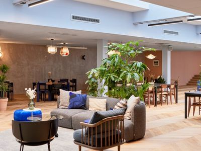 ESPACE PONT DE NEUILLY