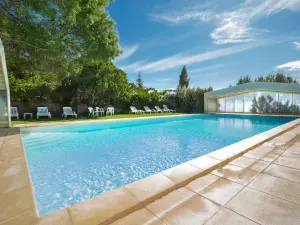 Wine Estate Seminar Venue in Provence for Up to 200 Guests