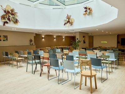 Elegant Event Venue Near Saint-Lazare Station in Paris