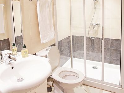 Semi-detached apartments with 200m² terrace