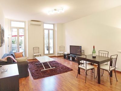 Semi-detached apartments with 200m² terrace