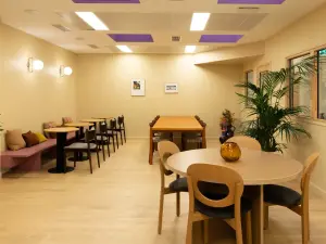 Modern 100 m² workspace