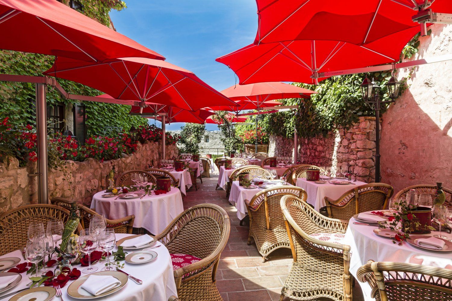 Luxury Event Venue in Saint-Paul-de-Vence with Panoramic Views