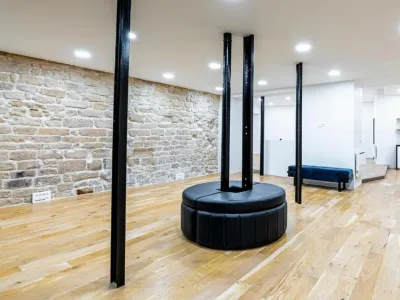 Flexible Commercial Space in Le Marais for Events & Business