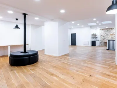 Flexible Commercial Space in Le Marais for Events & Business