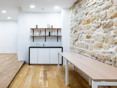 Flexible Commercial Space in Le Marais for Events & Business