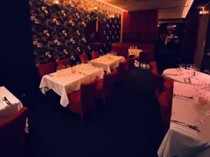 Restaurant et bar à cocktail