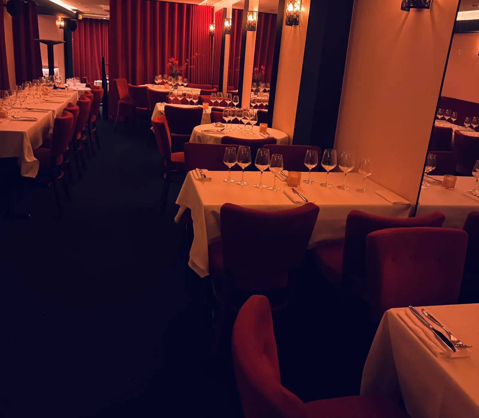 Restaurant et bar à cocktail