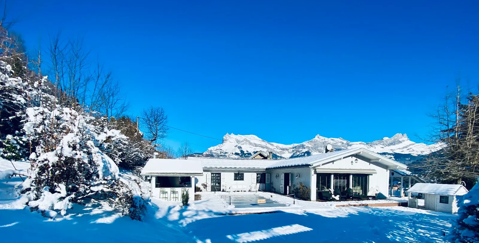 Single-storey Chalet at the foot of the slopes