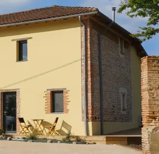 Ferme Rénovée Resort avec Piscine pour Événements & Vacances