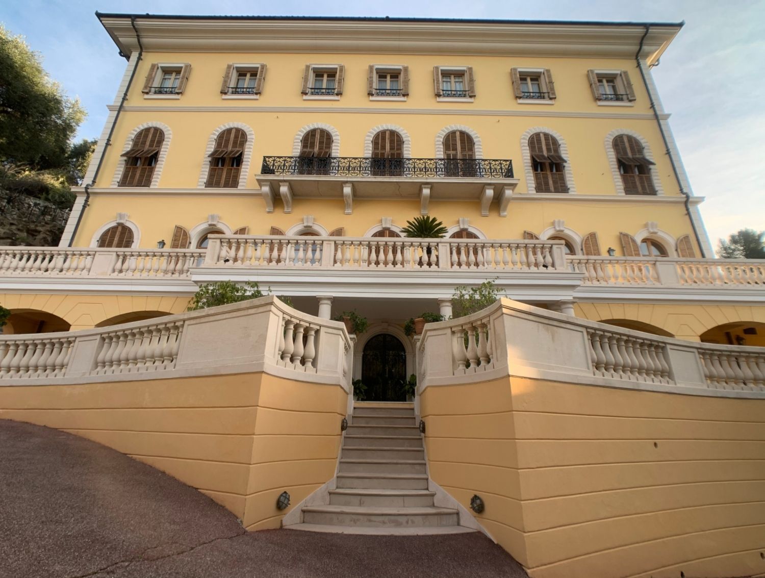 Palace Confidential in Villefranche-sur-Mer