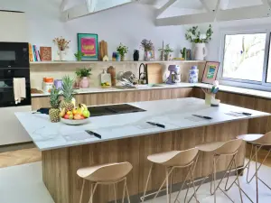 60m² Studio Kitchen - L'Atelier Parfait pour Créateurs & Chefs