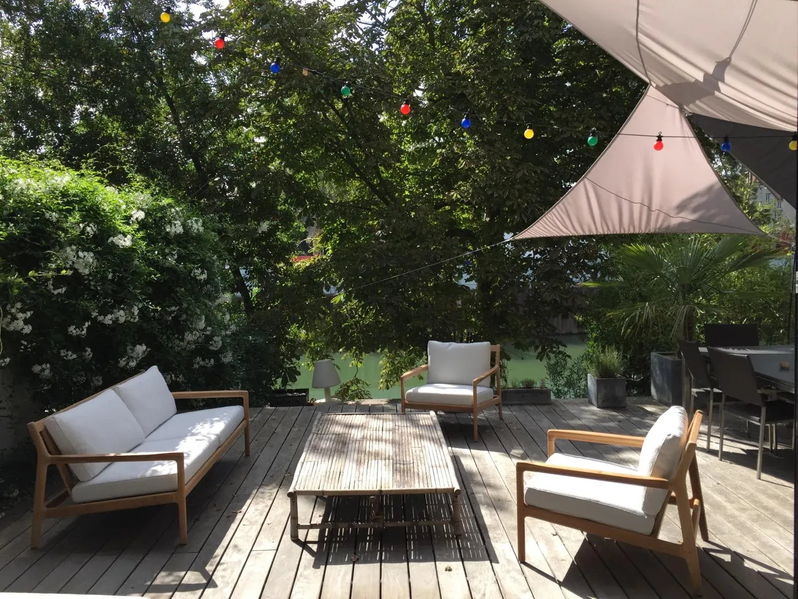 Emplacement unique pour notre villa sur la Seine à 10mn de Paris