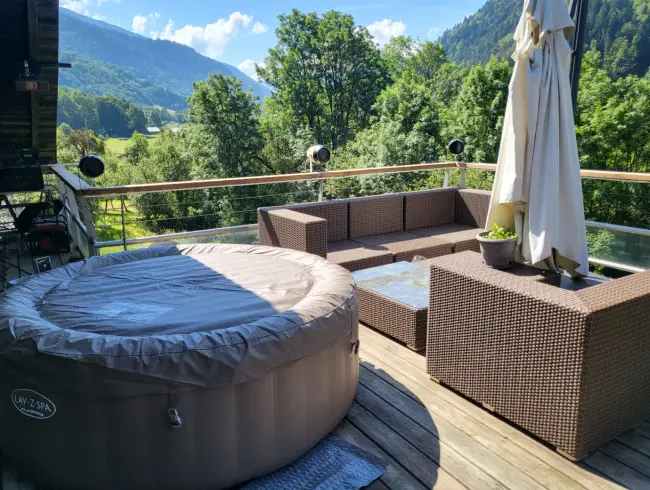 Idyllic chalet with mountain views