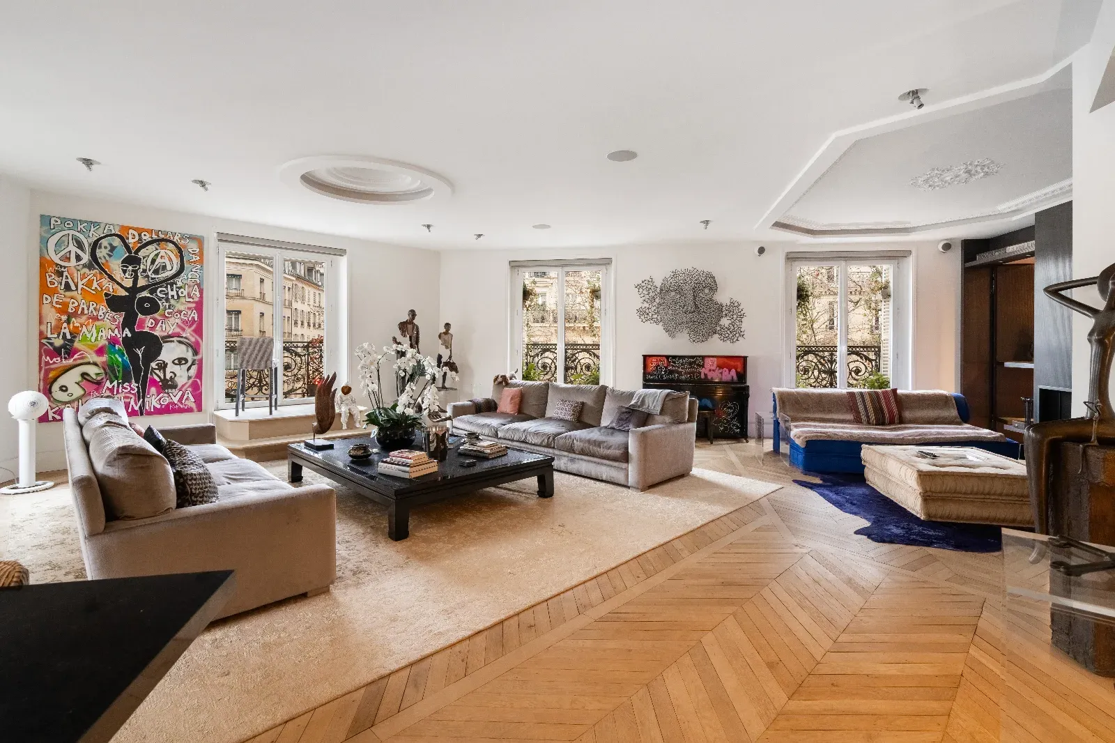 Luxury 250 m² Saint-Germain Apartment for Events & Productions