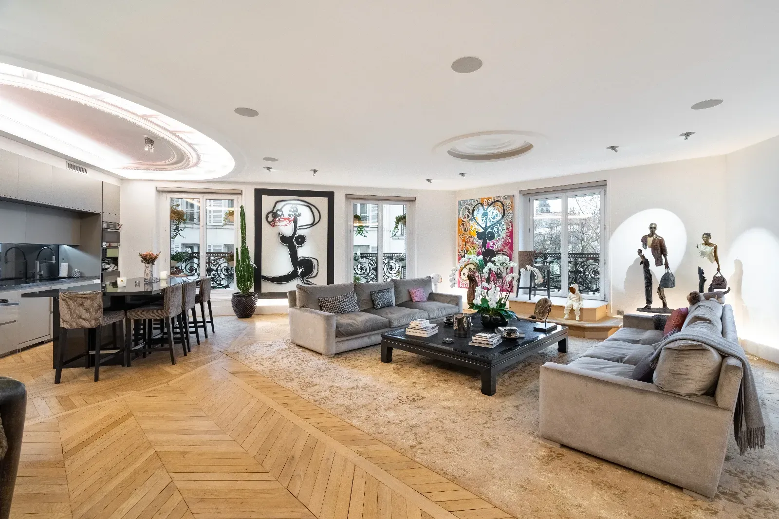 Luxury 250 m² Saint-Germain Apartment for Events & Productions