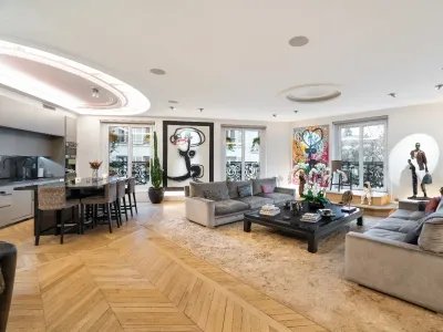 Luxury 250 m² Saint-Germain Apartment for Events & Productions