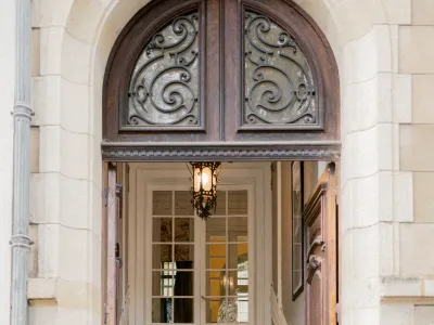 Les Suites de L'Opéra: Art Deco Venue in Vichy