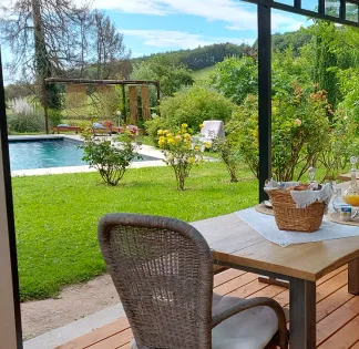 Authentic Hunting Lodge in Chardonnay for Events & Holidays