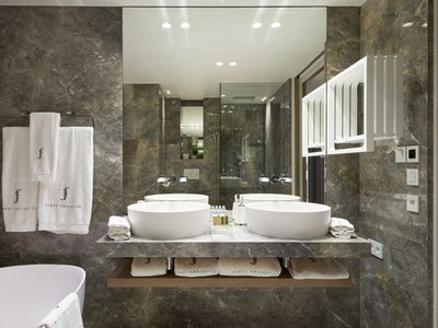 Bright Cannes Apartment with Sea View Opposite Palais